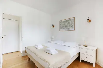 Un ou plusieurs lits dans un hébergement de l'établissement Charming appt - 1BD-2P - Near Canal Saint Martin