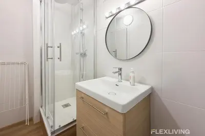 Salle de bains dans l'établissement Charming 16m Studio in Paris 20 with shared terrace