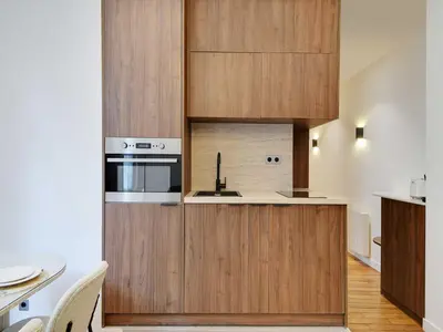Cuisine ou kitchenette dans l'établissement Chic apartment - 1BR 4P - République