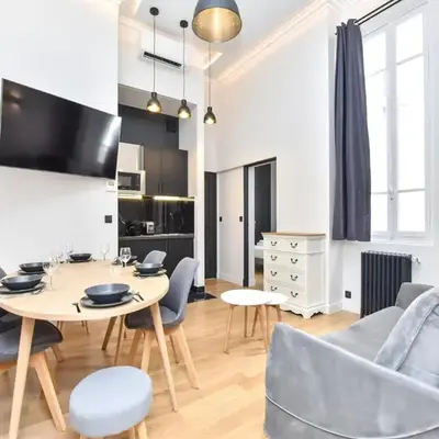 Charming apartment - 2BR 7P - Arc de Triomphe