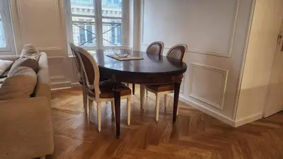 Coin salon dans l'établissement Elegant Haussmann apartment 50m G Lafayette