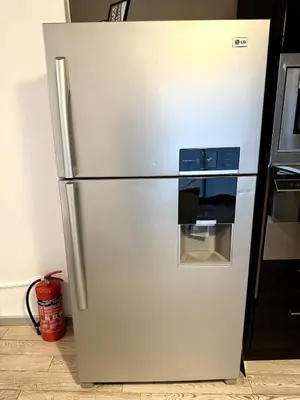 Cuisine ou kitchenette dans l'établissement Le Grand Jaures 8P Paris Gestion Immo Daumesnil