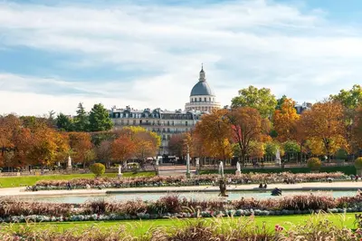 Jardin de l'établissement Le Grand Jaures 8P Paris Gestion Immo Daumesnil