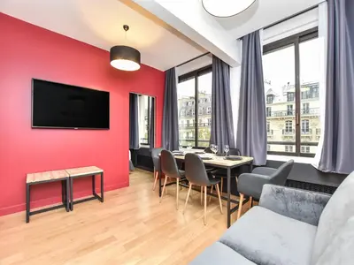 Télévision ou salle de divertissement dans l'établissement Authentic apartment - 2BR 6P - near Opéra Garnier