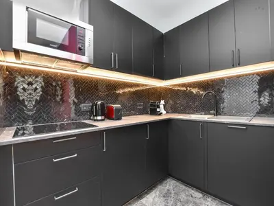 Cuisine ou kitchenette dans l'établissement Authentic apartment - 2BR 6P - near Opéra Garnier