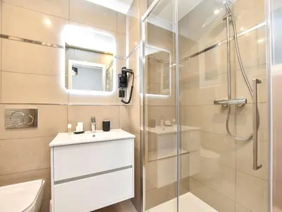 Salle de bains dans l'établissement Authentic apartment - 2BR 8P - near Opéra Garnier