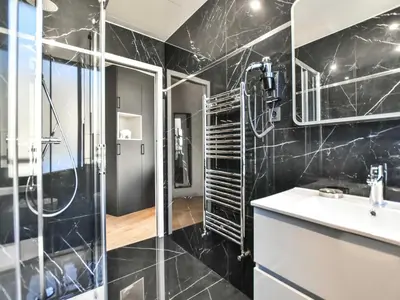 Salle de bains dans l'établissement Stunning apartment - 1BR 4P - proche Opéra Garnier