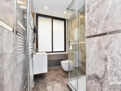 Salle de bains dans l'établissement Chic apartment - 1BR 4P - near Opéra Garnier