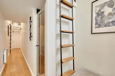 Plan de l'établissement Modern Studio-Faubourg Saint-Honore
