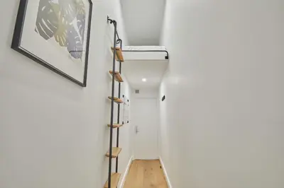 Plan de l'établissement Modern Studio-Faubourg Saint-Honore
