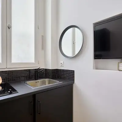 Modern Studio-Faubourg Saint-Honore
