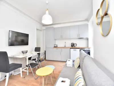 Cuisine ou kitchenette dans l'établissement Charming 1BR 4P apartment - Louvre Museum