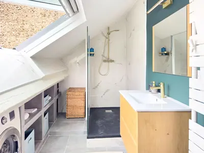 Salle de bains dans l'établissement Penbed - Place Vendome - 1BR