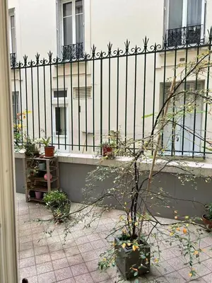 Balcon ou terrasse dans l'établissement Charming Parisian studio at Rue Coysevox