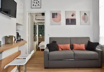 Coin salon dans l'établissement Eclat de Verrerie 4P Paris Gestion Immo Daumesnil