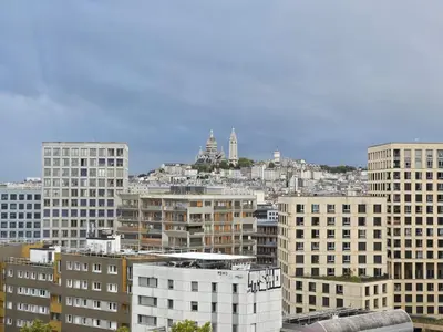 Vue générale sur Paris ou vue de la ville depuis la maison d'hôtes