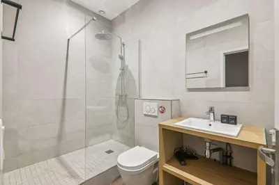 Salle de bains dans l'établissement Superb flat - 3 bedrooms sleeps 10 - Charonne Nation