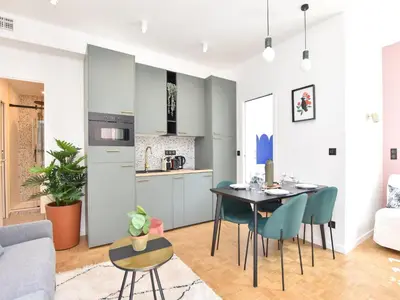 Cuisine ou kitchenette dans l'établissement Charming and cosy flat next to the Eiffel Tower