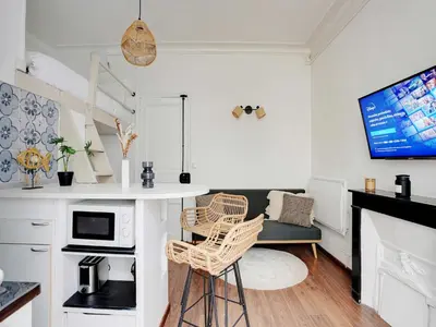 Cuisine ou kitchenette dans l'établissement Charming Studio 1BR-2P - Batignolles