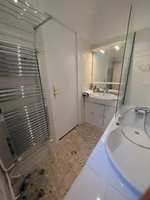 Salle de bains dans l'établissement Appartement Paris Champs-Elysées