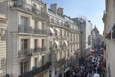 Clients de l'établissement Habitat Parisien - 1BR-1BA - Galeries Lafayette