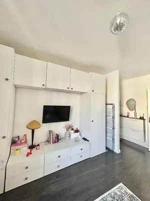 Cuisine ou kitchenette dans l'établissement Elegant Studio au coeur du 11eme arrondissement