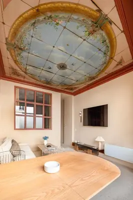 Télévision ou salle de divertissement dans l'établissement Loft design with sauna and home cinema