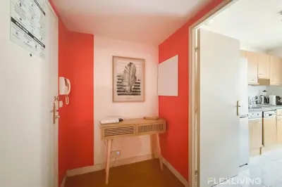 Cuisine ou kitchenette dans l'établissement Charming 45m two-bedroom apartment in Paris 15