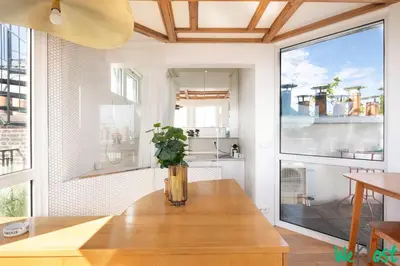 Cuisine ou kitchenette dans l'établissement Raspail 6 - LB - Studio with Eiffel Tower view in heart of 7e arrondissement