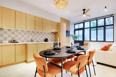 Cuisine ou kitchenette dans l'établissement Modern flat - 2 bedrooms 7 people - Montmartre