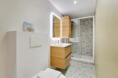Salle de bains dans l'établissement Modern flat - 1 bedroom 4 people - Montmartre