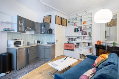 Cuisine ou kitchenette dans l'établissement GuestReady - Charm & comfort in Charonne District