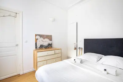 Un ou plusieurs lits dans un hébergement de l'établissement GuestReady - Charm & comfort in Charonne District