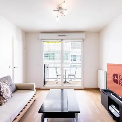 GuestReady - Charming flat with terrace near Paris