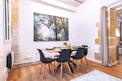 Coin salon dans l'établissement 6 Guests Flat in heart of Paris - Pompidou