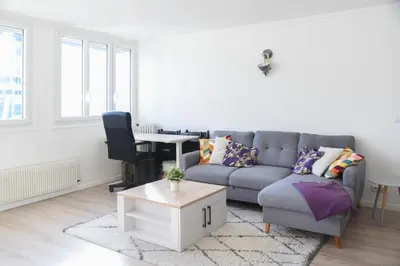 Coin salon dans l'établissement Bright apartment for 4 in Le Kremlin-Bicêtre