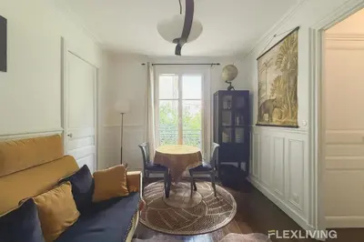 Coin salon dans l'établissement Charming - One-Bedroom Apartment in Paris 5th