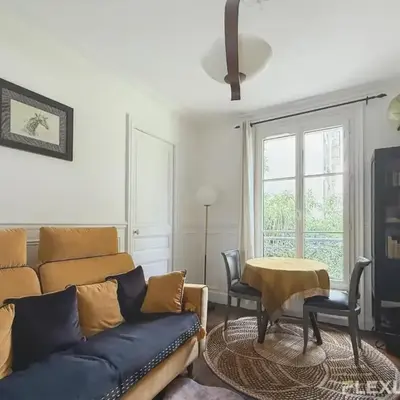 Charming - One-Bedroom Apartment in Paris 5th