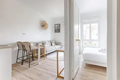 Un ou plusieurs lits dans un hébergement de l'établissement Mykeypers- Design & Cosy Apartment 2P - Malakoff 25