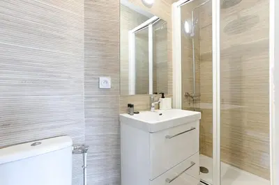 Salle de bains dans l'établissement Mykeypers- Premium Studio 2P - Malakoff 35