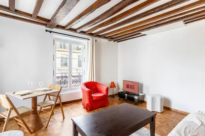 Coin salon dans l'établissement GuestReady - Chic & Central Paris Hideaway for 2