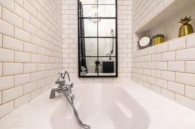 Salle de bains dans l'établissement GuestReady - Artisan Style Stay in Paris' Heart
