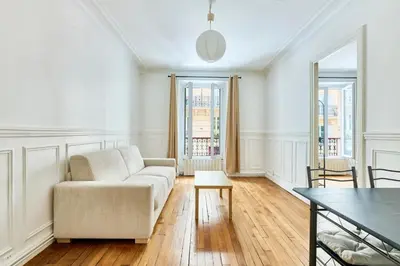 Coin salon dans l'établissement Appartement Idéal près des Quais de Seine-métro 7-6-5