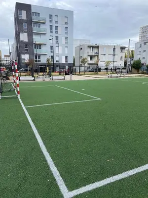 Tennis ou squash au sein de l'appartement ou à proximité