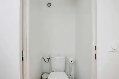 Salle de bains dans l'établissement Residence Eugene - Kremlin-Bicêtre