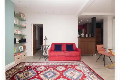Coin salon dans l'établissement Paris 5 Panthéon Rue de Quatrefages 2 pièces