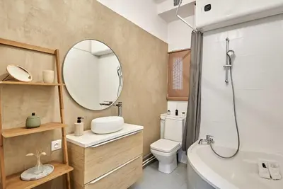 Salle de bains dans l'établissement Elegant flat - Porte Maillot-Arc de Triomphe