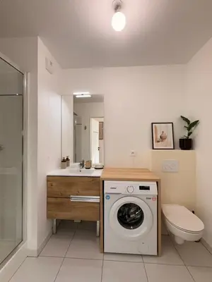Salle de bains dans l'établissement Loft Des Docks by SoHomy - 1 Bed Room - 4 People
