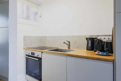 Cuisine ou kitchenette dans l'établissement Comfortable apartment - 1BR-4P- Marais