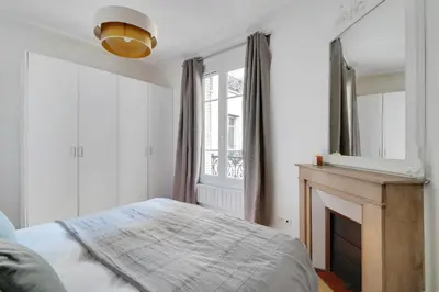 Un ou plusieurs lits dans un hébergement de l'établissement Elegant apartment - 2BR-4P - Pantheon